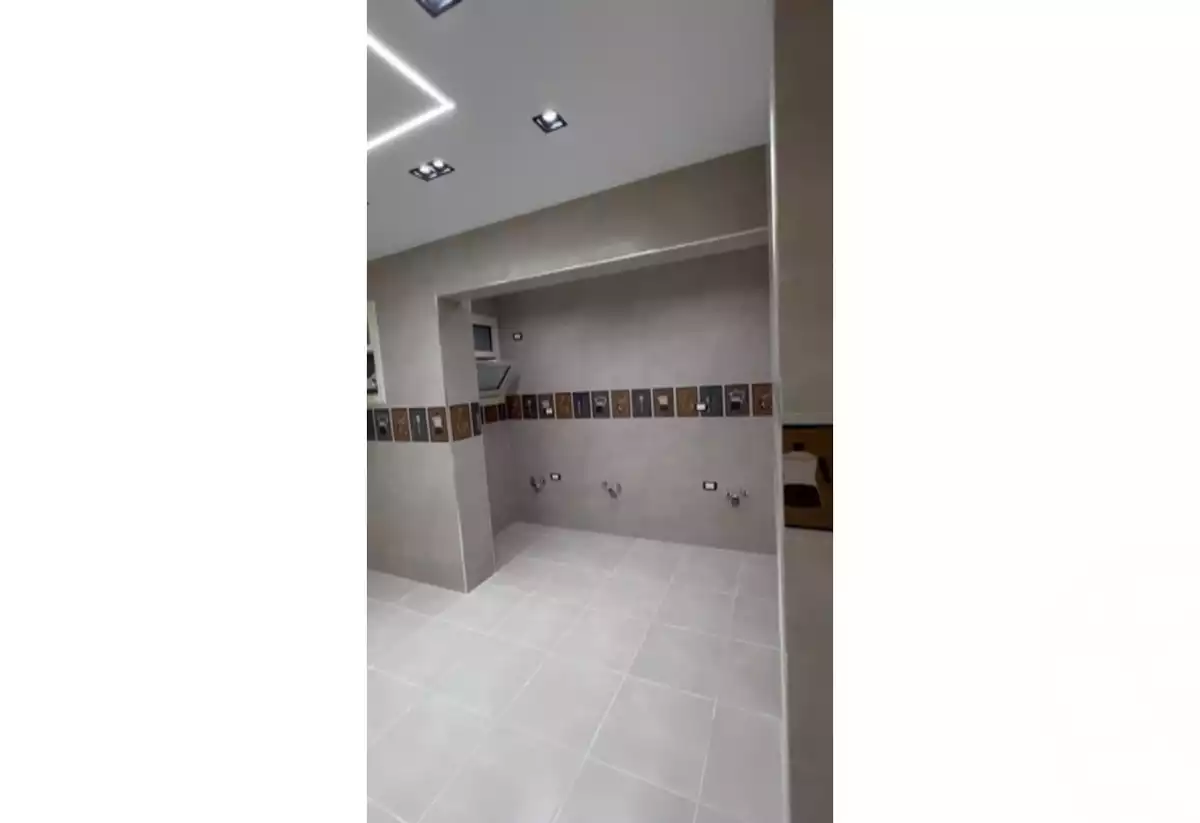 https://aqarmap.com.eg/en/listing/5469209-for-sale-cairo-el-sheikh-zayed-city-compounds-el-khamayel