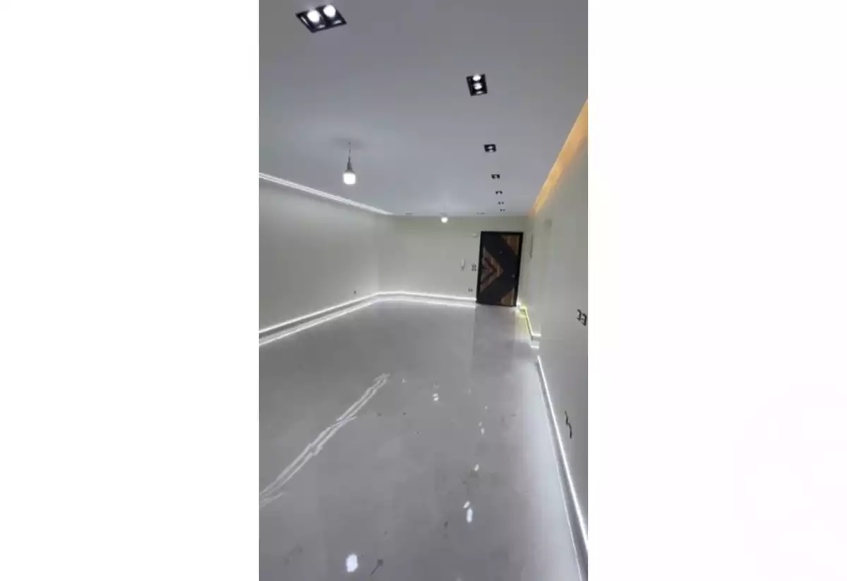 https://aqarmap.com.eg/en/listing/5469226-for-sale-cairo-el-sheikh-zayed-city-compounds-el-khamayel