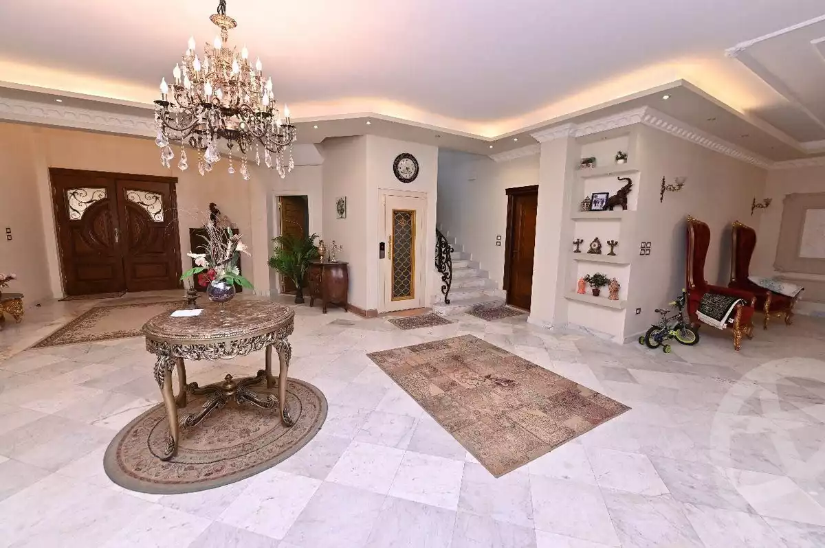 https://aqarmap.com.eg/en/listing/5470059-for-sale-cairo-al-oubour-compounds-golf-city