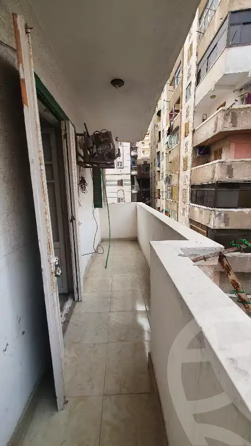 https://aqarmap.com.eg/en/listing/5473564-for-sale-alexandria-bahray-el-anfoshy-sidi-kazman-st