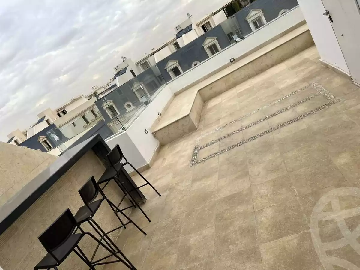 https://aqarmap.com.eg/ar/listing/5474692-for-sale-cairo-new-cairo-compounds-mountain-view-hyde-park