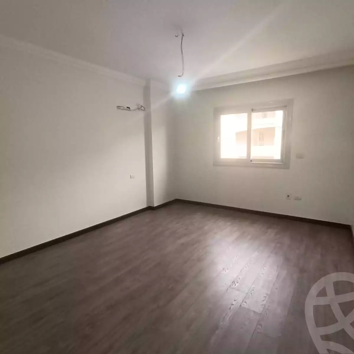 https://aqarmap.com.eg/en/listing/5466395-for-rent-cairo-new-cairo-compounds-rock-vera