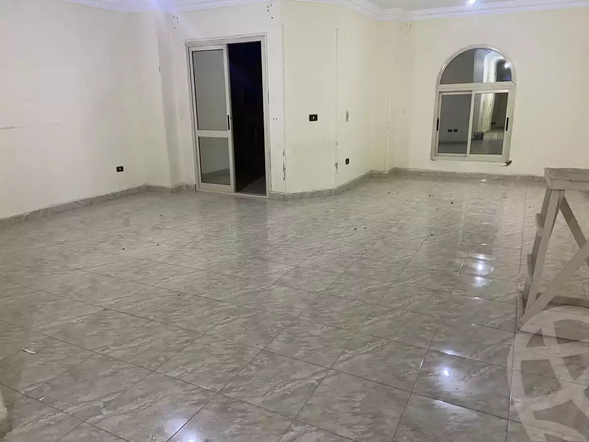 https://aqarmap.com.eg/en/listing/5478828-for-rent-cairo-mokattam-lhdb-l-ly-shareaa-9