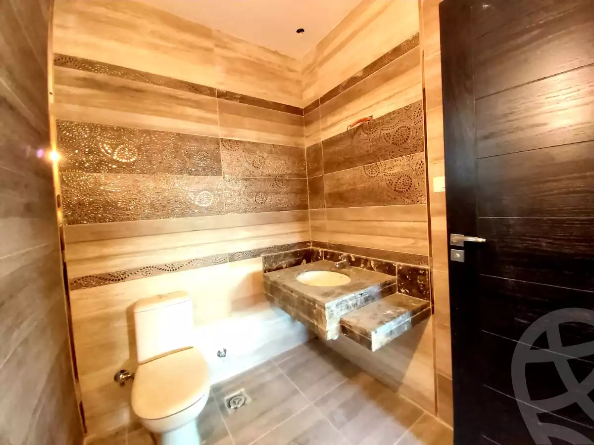 https://aqarmap.com.eg/en/listing/5484697-for-sale-cairo-el-sheikh-zayed-city-compounds-dh-drys