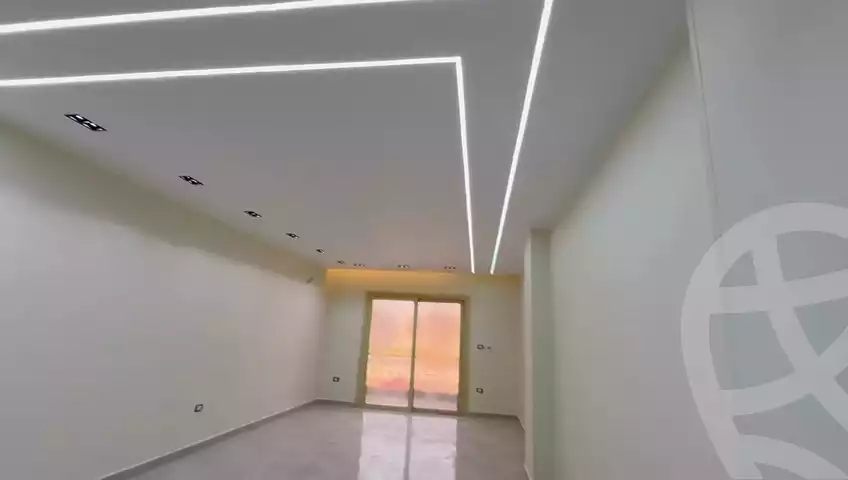 https://aqarmap.com.eg/en/listing/5485029-for-sale-cairo-el-sheikh-zayed-city-compounds-el-khamayel