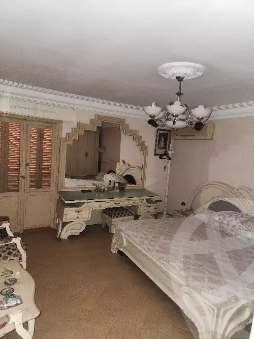 https://aqarmap.com.eg/ar/listing/5470963-for-sale-cairo-heliopolis-manshyet-el-bakry-ibn-sender-sq
