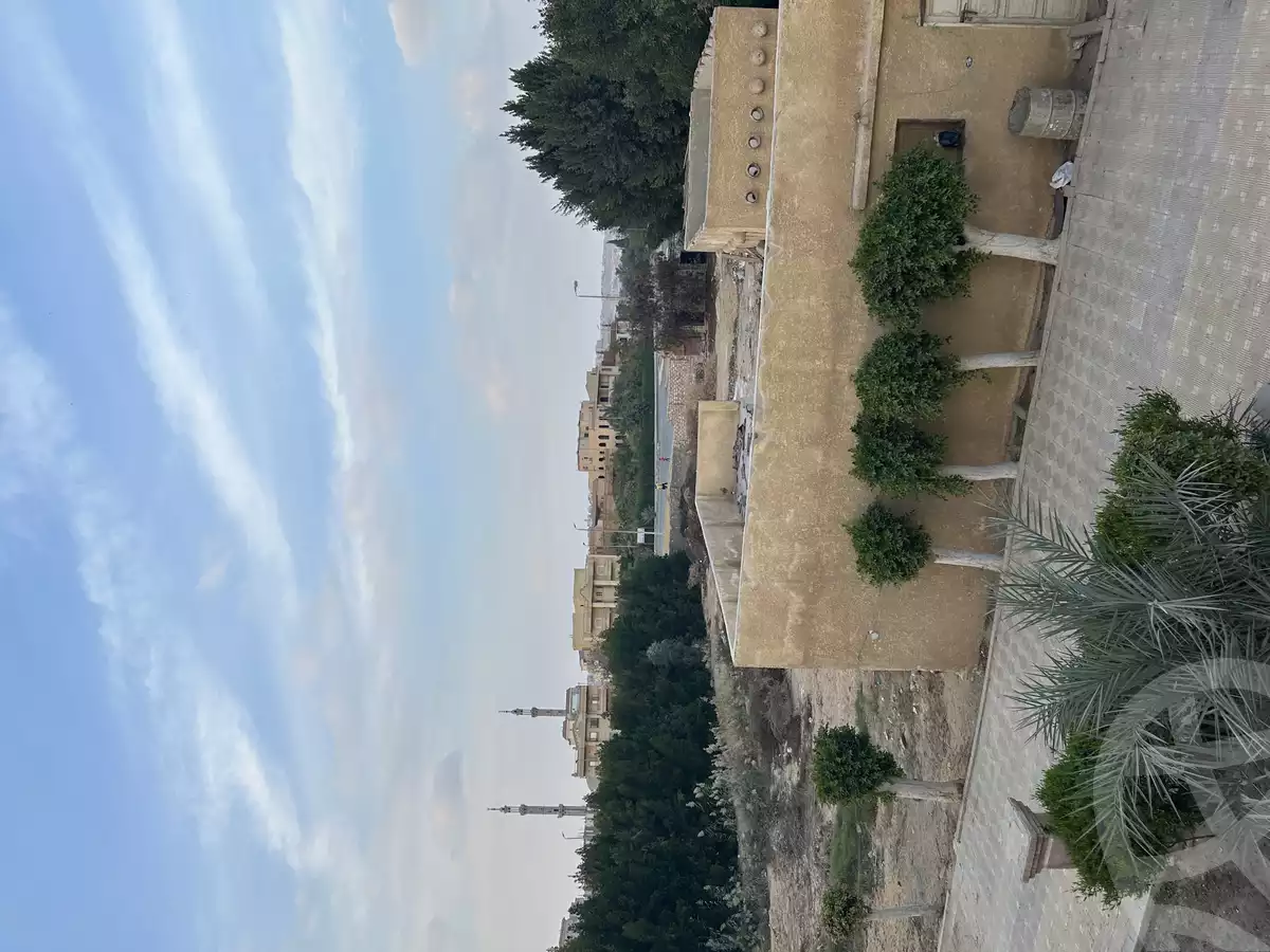 https://aqarmap.com.eg/en/listing/5488444-for-sale-cairo-al-oubour-el-hay-el-khames-ahmed-zewail-st