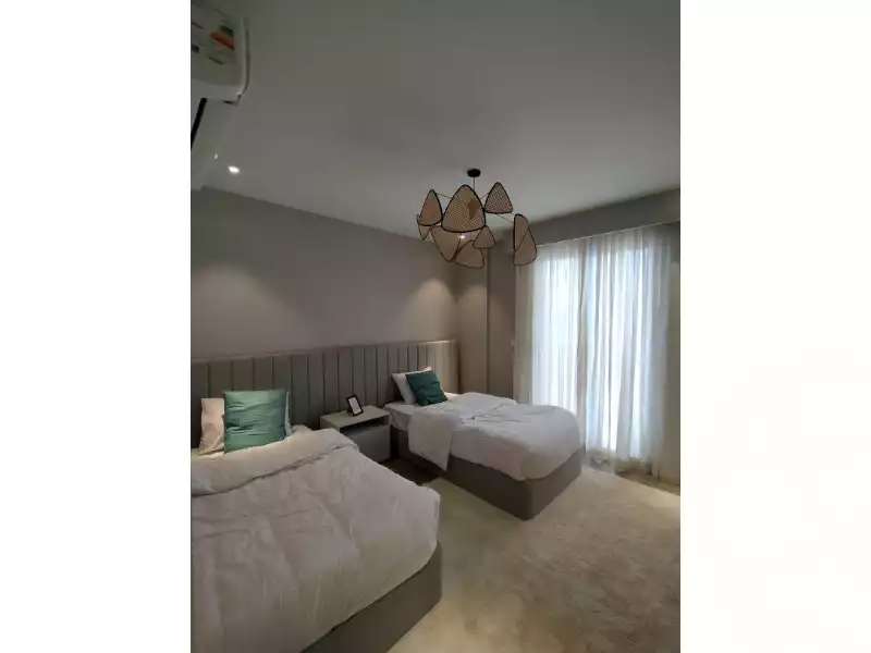 https://aqarmap.com.eg/en/listing/5491854-for-sale-cairo-el-sheikh-zayed-city-compounds-kmbwnd-fyldj-wyst-dr-llttwyr