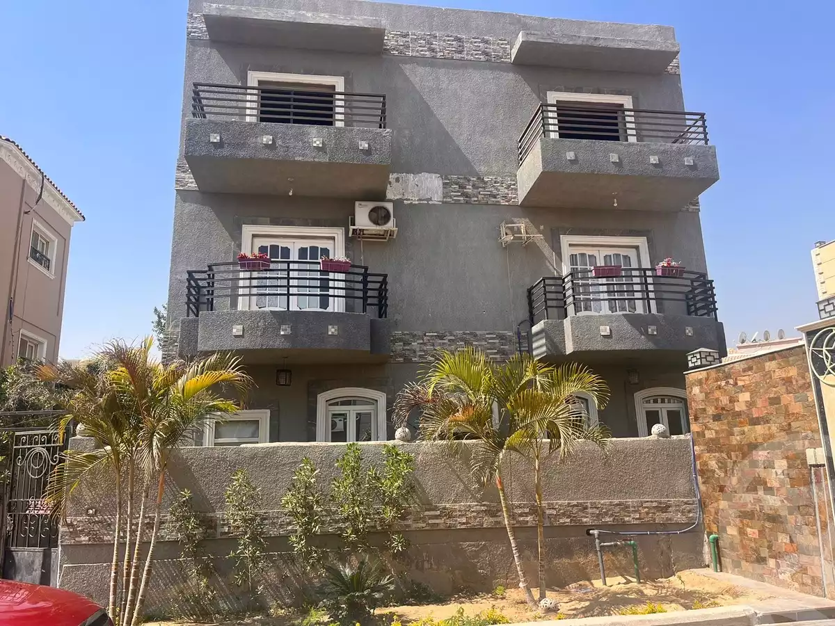 https://aqarmap.com.eg/en/listing/5493420-for-sale-cairo-el-shorouk-compounds-maadi-view