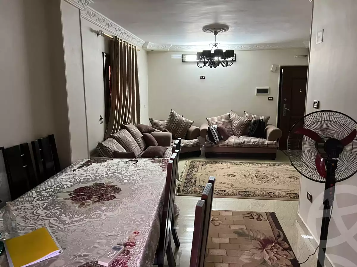 https://aqarmap.com.eg/ar/listing/5495771-for-sale-cairo-6th-of-october-el-ahyaa-neighborhood-3rd-al-hay-al-thalith-st