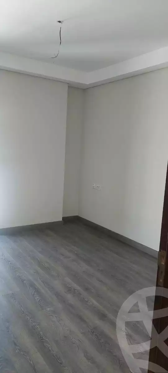 https://aqarmap.com.eg/en/listing/5501753-for-sale-cairo-el-sheikh-zayed-city-compounds-zyd-wr-llttwyr-park-side-residences