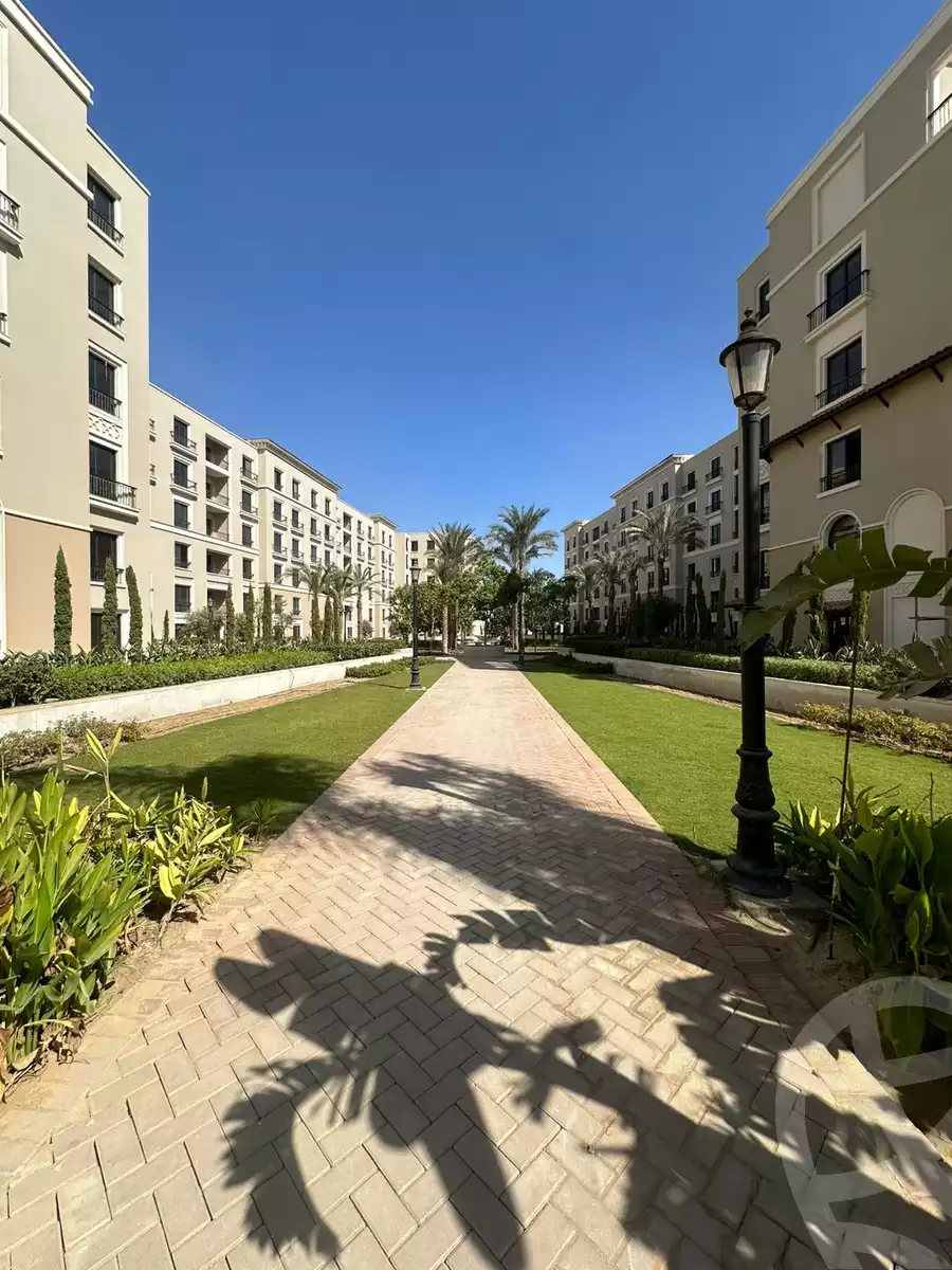 https://aqarmap.com.eg/en/listing/5507096-for-sale-cairo-el-sheikh-zayed-city-compounds-kmbwnd-fyldj-wyst-dr-llttwyr