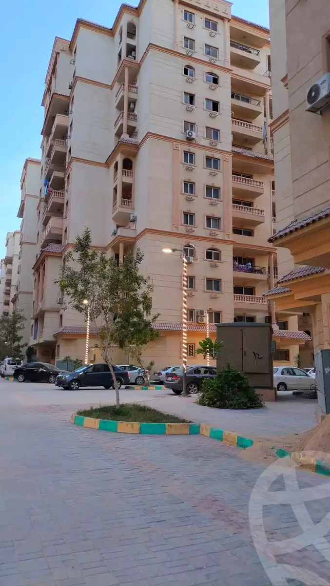 https://aqarmap.com.eg/ar/listing/5510734-for-sale-cairo-al-oubour-tryq-msr-sm-yly-lshrwy-moon-city