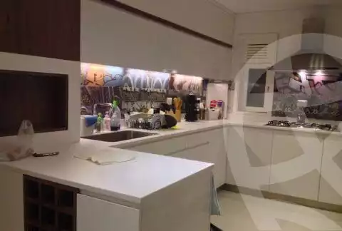 https://aqarmap.com.eg/en/listing/5513288-for-sale-cairo-el-sheikh-zayed-city-compounds-kmbwnd-ljwmn