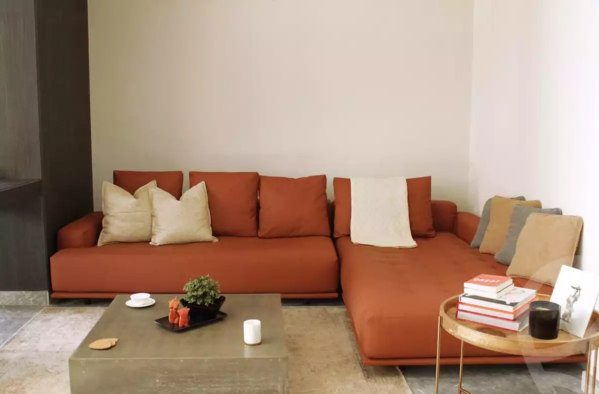 https://aqarmap.com.eg/en/listing/5516441-for-sale-cairo-el-sheikh-zayed-city-compounds-kmbwnd-wyst-twn-swdyk