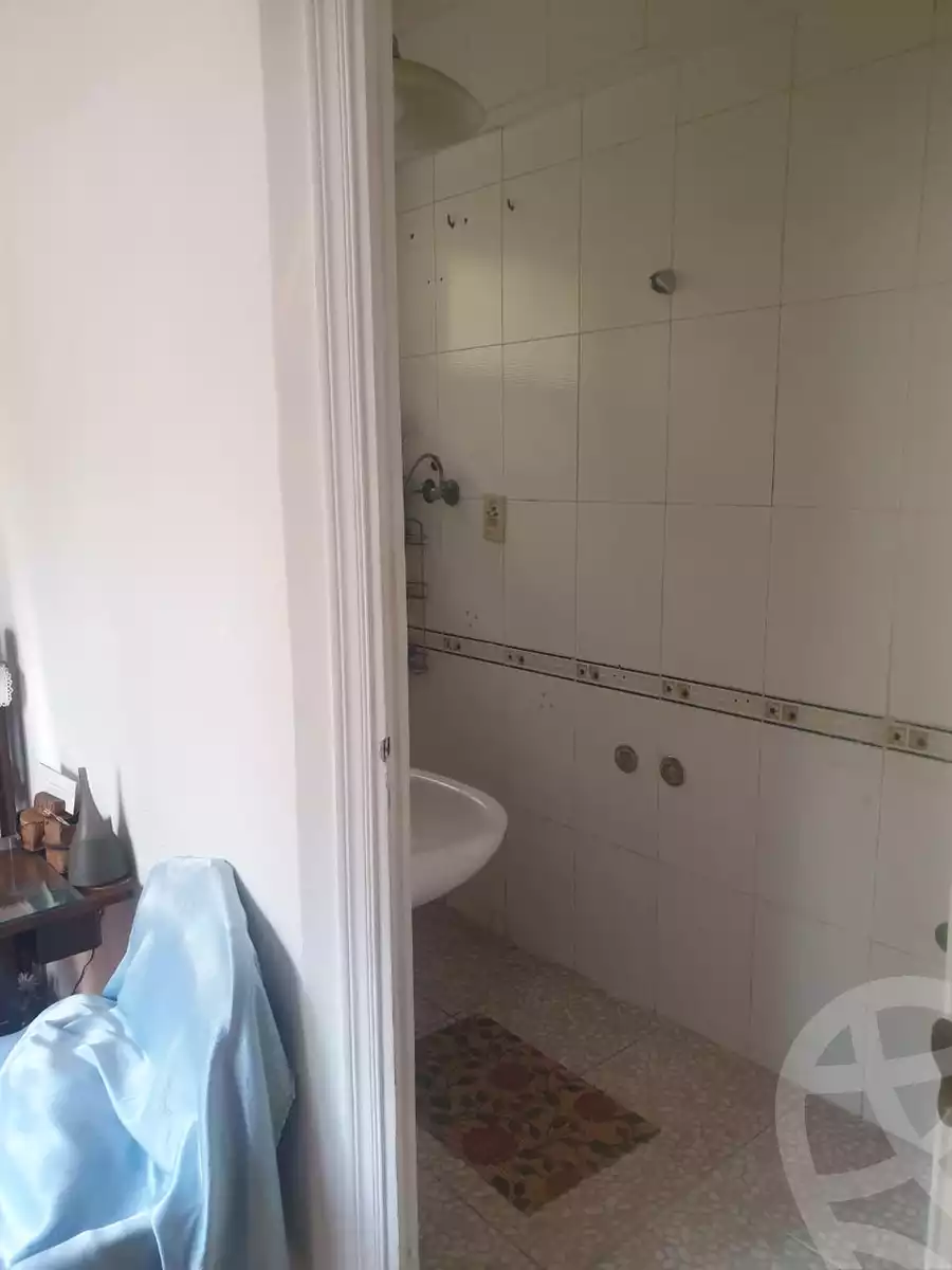 https://aqarmap.com.eg/ar/listing/5520444-for-sale-cairo-el-sheikh-zayed-city-compounds-hadayek-el-mohandiseen