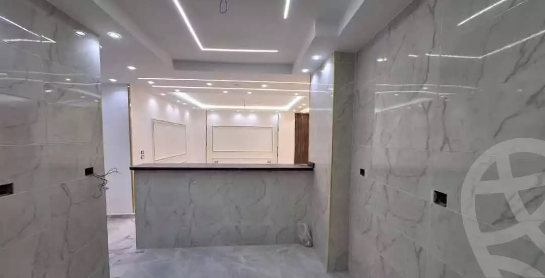 https://aqarmap.com.eg/en/listing/5521805-for-sale-cairo-6th-of-october-el-ahyaa-neighborhood-2nd-divided-from-al-kafrawei-st