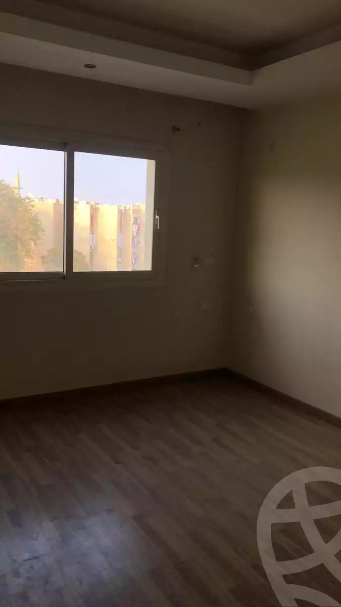 https://aqarmap.com.eg/en/listing/5528642-for-sale-cairo-el-sheikh-zayed-city-compounds-dh-drys