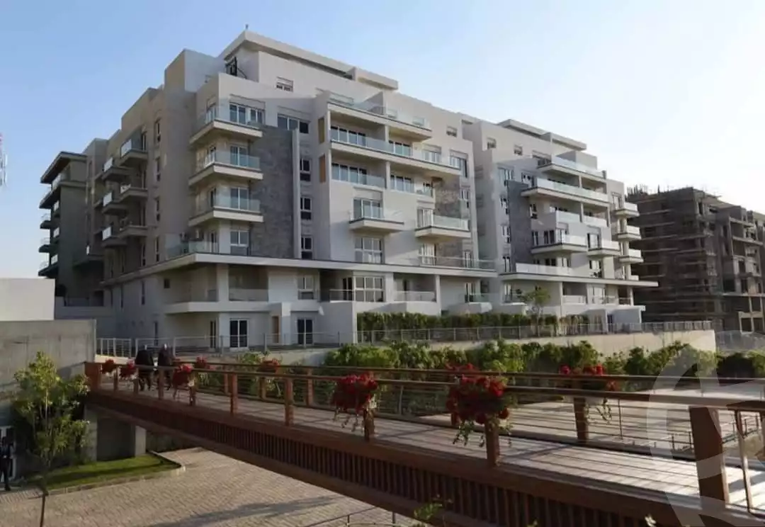 https://aqarmap.com.eg/en/listing/5534124-for-sale-cairo-new-cairo-compounds-mwntn-fyw-y-syty-club-park-mountain-view-icity