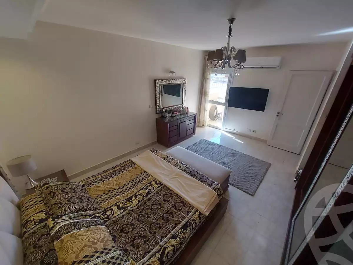 https://aqarmap.com.eg/en/listing/5540170-for-sale-cairo-new-cairo-lrhb-city-phase-8