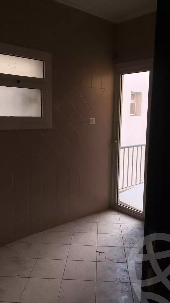 https://aqarmap.com.eg/ar/listing/5541346-for-rent-cairo-el-sheikh-zayed-city-compounds-dh-drys