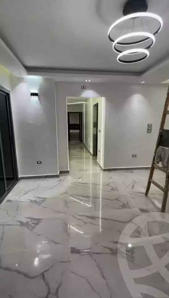 https://aqarmap.com.eg/ar/listing/5543219-for-sale-cairo-mokattam-el-hadabah-el-wosta-compounds-vittoria-compound-seven-stars