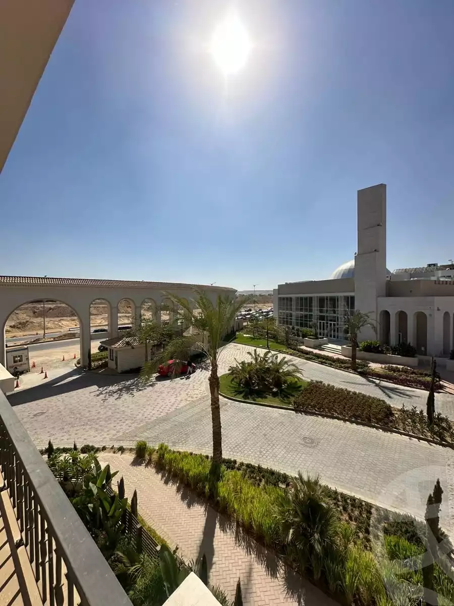 https://aqarmap.com.eg/en/listing/5543625-for-sale-cairo-el-sheikh-zayed-city-compounds-kmbwnd-fyldj-wyst-dr-llttwyr