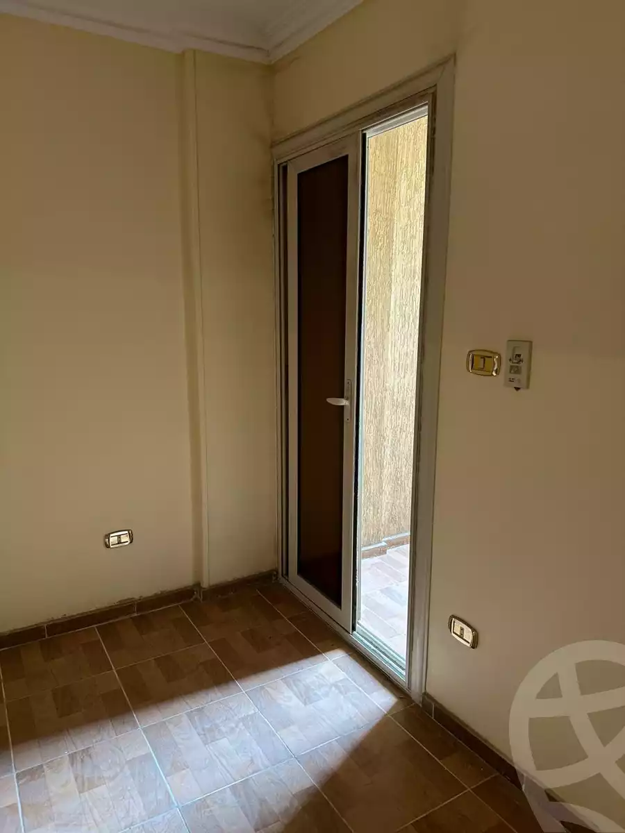 https://aqarmap.com.eg/en/listing/5543993-for-sale-cairo-nasr-city-hay-el-waha-shr-lkhmsyn