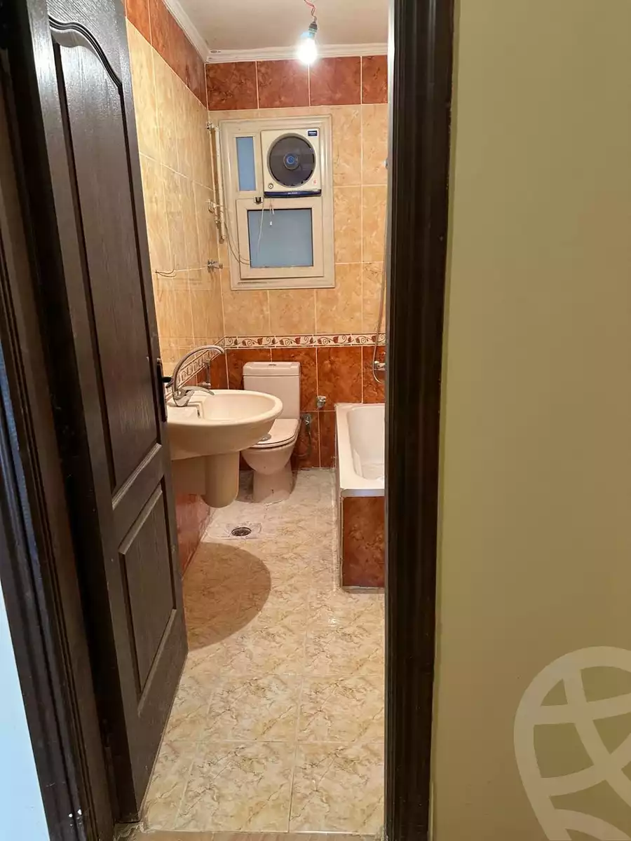 https://aqarmap.com.eg/en/listing/5543993-for-sale-cairo-nasr-city-hay-el-waha-shr-lkhmsyn