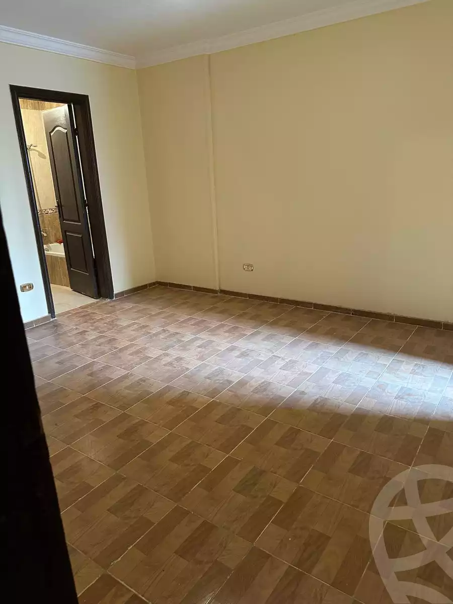 https://aqarmap.com.eg/en/listing/5543993-for-sale-cairo-nasr-city-hay-el-waha-shr-lkhmsyn