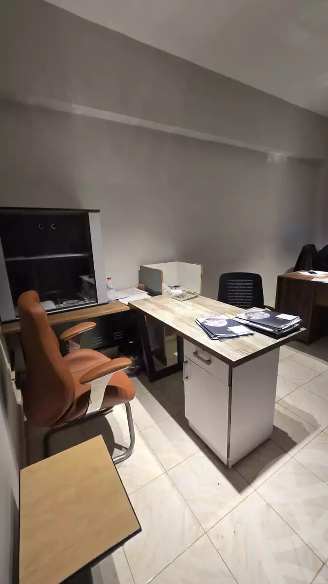 https://aqarmap.com.eg/en/listing/5546996-for-rent-cairo-new-cairo-ganob-el-akadamiya-south-academy-d-khaled-ibn-el-waleed-st