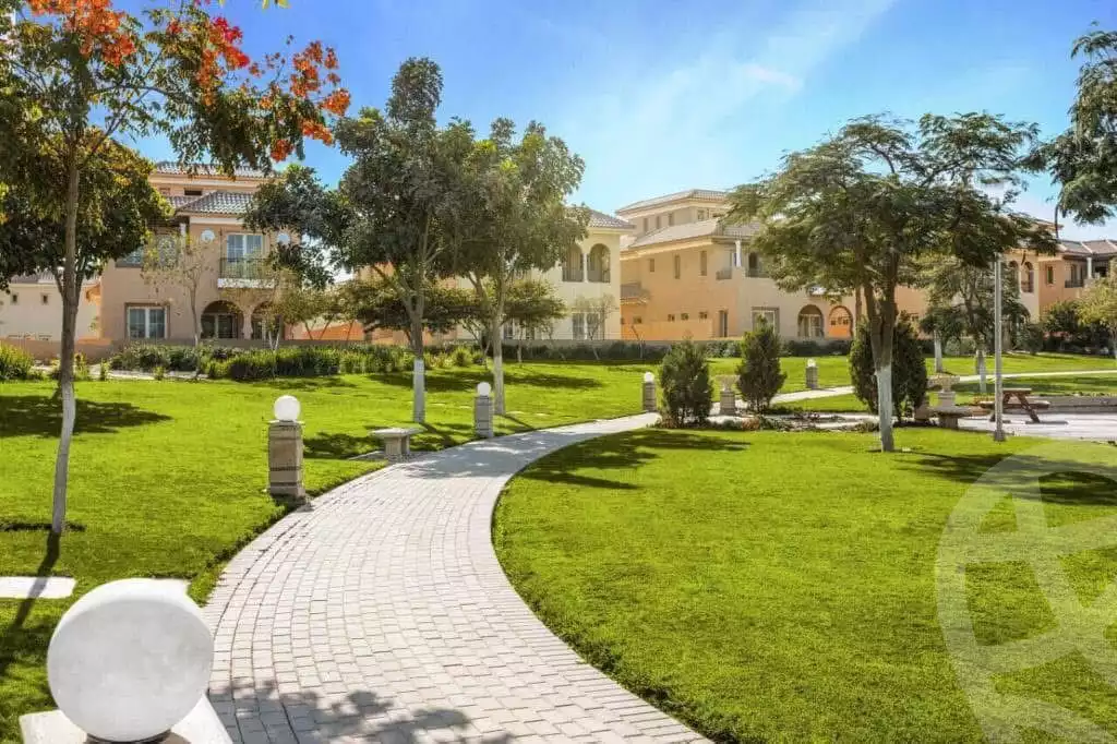 https://aqarmap.com.eg/en/listing/5549413-for-sale-cairo-new-cairo-compounds-hyde-park-cluster-1-hyde-park