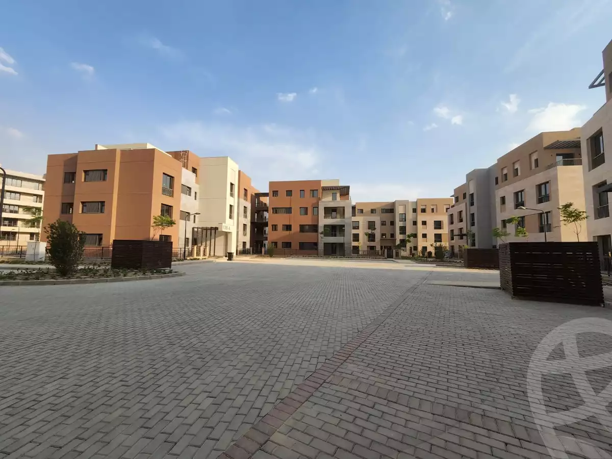 https://aqarmap.com.eg/en/listing/5549312-for-sale-cairo-new-cairo-compounds-district-5-club-residence-apartments-district-5