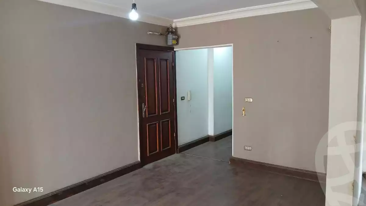 https://aqarmap.com.eg/ar/listing/5550635-for-sale-alexandria-miami-shr-jml-bd-lnsr