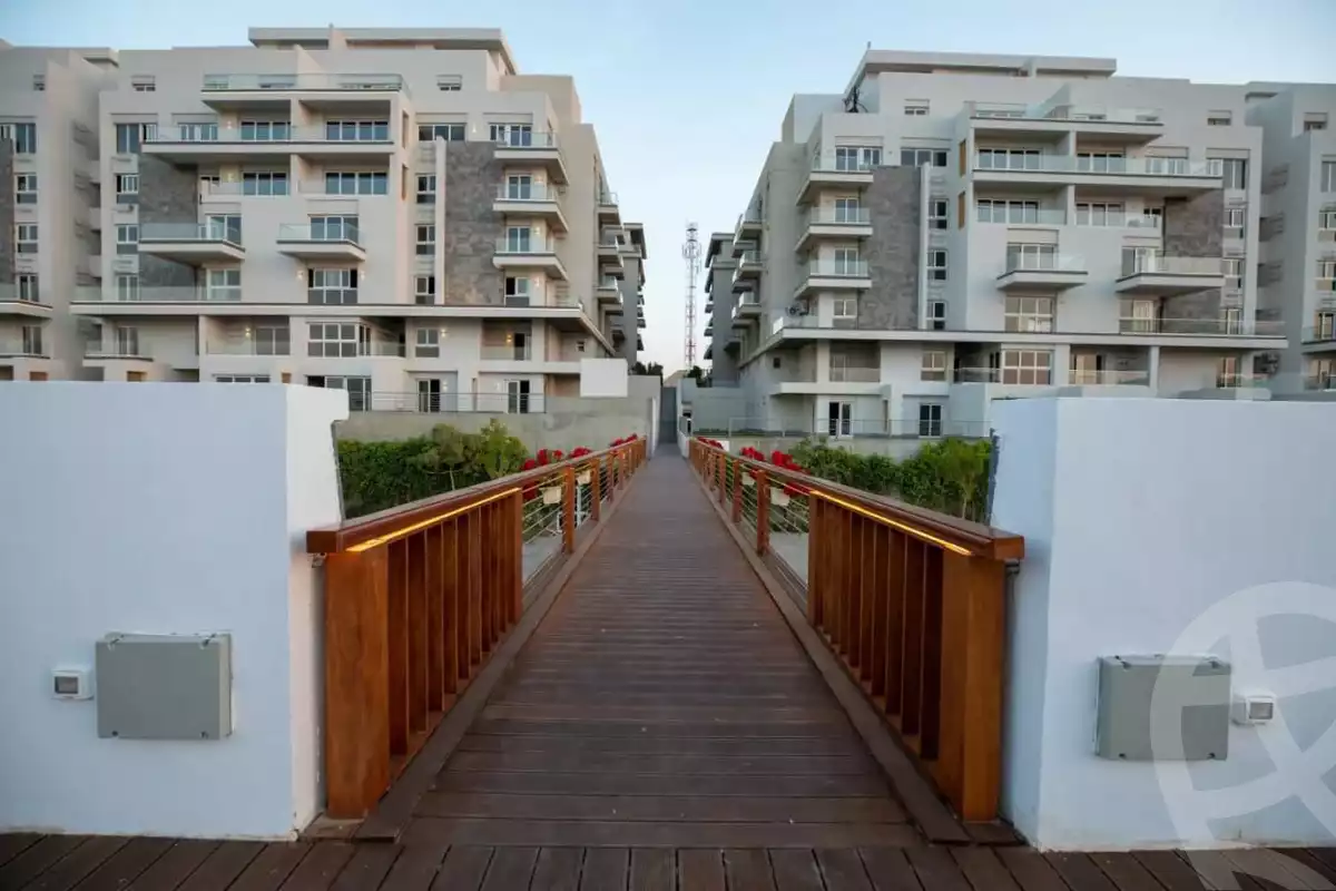 https://aqarmap.com.eg/en/listing/5555682-for-sale-cairo-new-cairo-compounds-mwntn-fyw-y-syty-club-park-mountain-view-icity