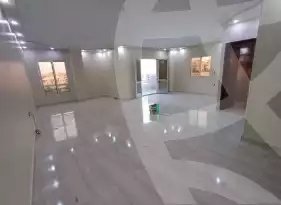 https://aqarmap.com.eg/ar/listing/5556139-for-rent-cairo-mokattam-lhdb-l-ly-shareaa-9