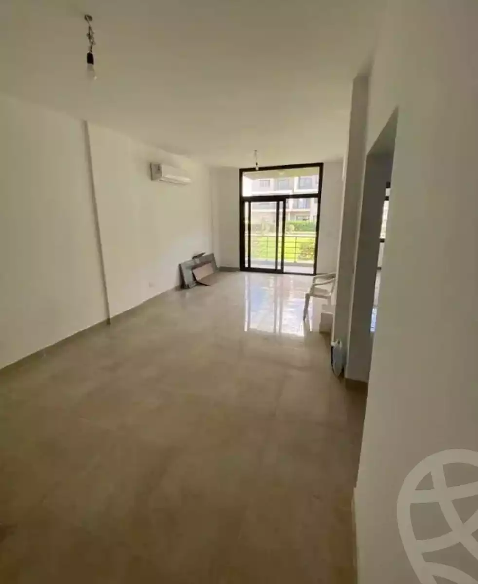 https://aqarmap.com.eg/ar/listing/5559073-for-rent-cairo-new-cairo-compounds-fifth-square