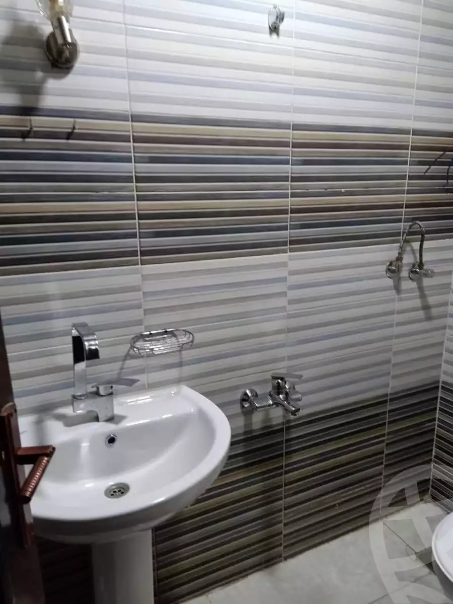 https://aqarmap.com.eg/en/listing/5562417-for-rent-cairo-helwan-kwrnysh-hlwn
