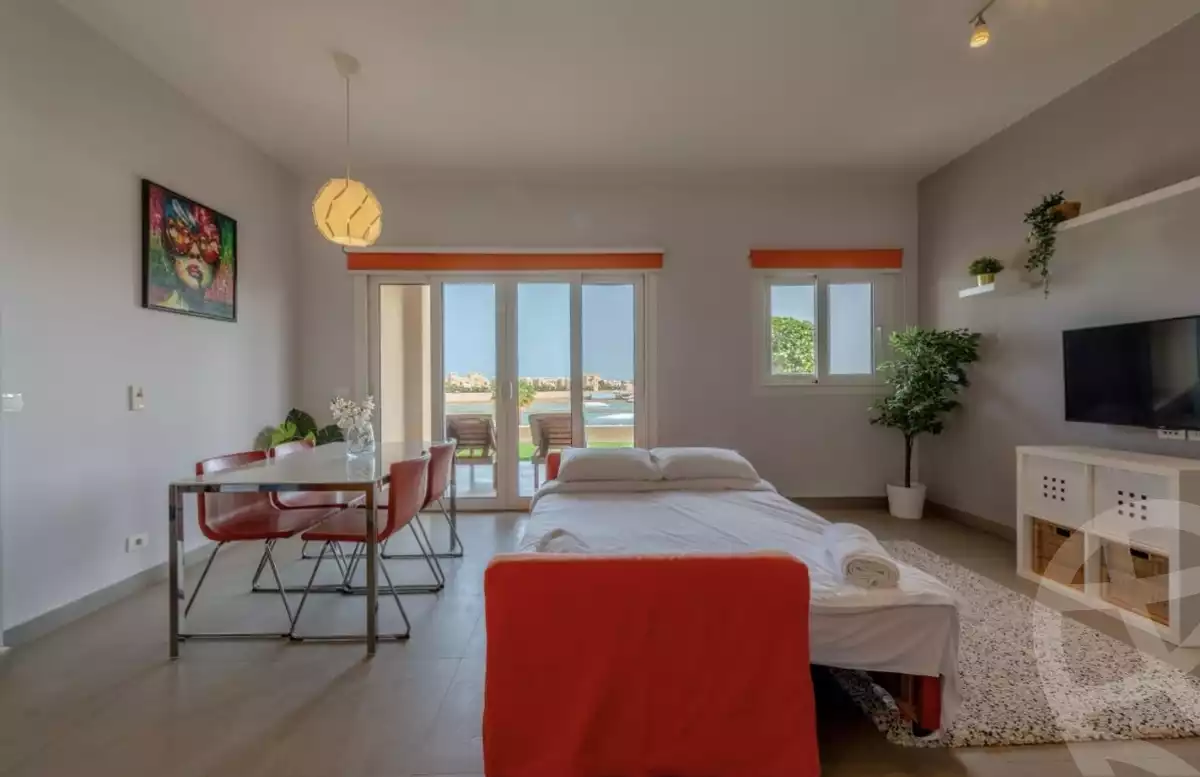 https://aqarmap.com.eg/ar/listing/5565775-for-rent-red-sea-el-gouna-el-gouna-resorts-mntj-wtr-syd-wrskwm-llttwyr