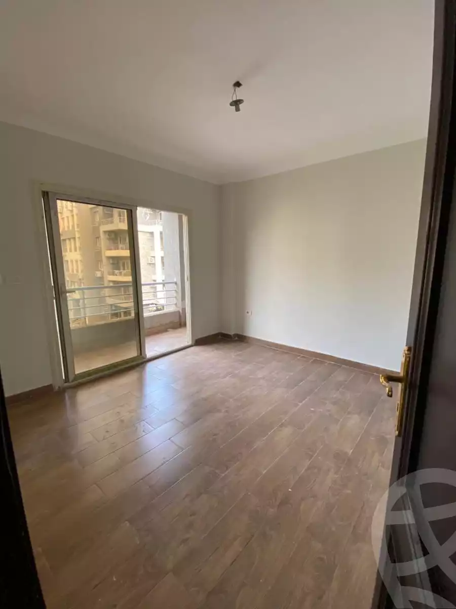 https://aqarmap.com.eg/en/listing/5566612-for-sale-cairo-el-sheikh-zayed-city-compounds-jn-zyd