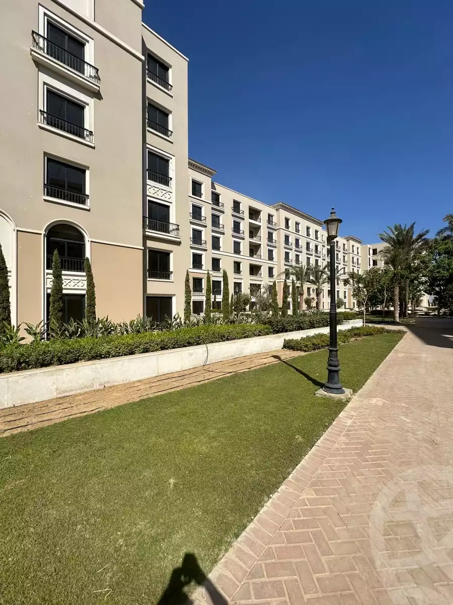 https://aqarmap.com.eg/en/listing/5567538-for-sale-cairo-el-sheikh-zayed-city-compounds-kmbwnd-fyldj-wyst-dr-llttwyr