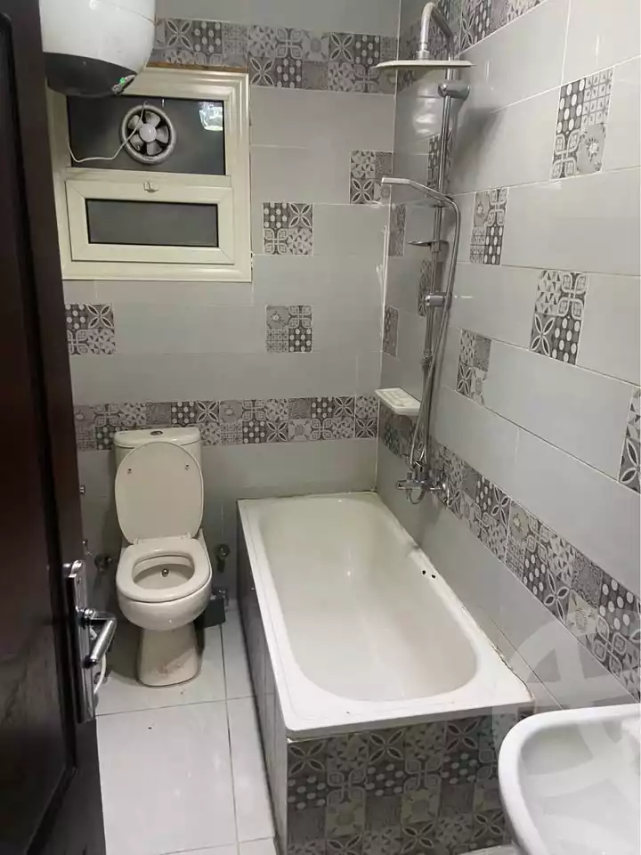 https://aqarmap.com.eg/en/listing/5570018-for-rent-cairo-mokattam-el-hadabah-el-wosta-el-mantaqa-el-olaa-baron-school-street