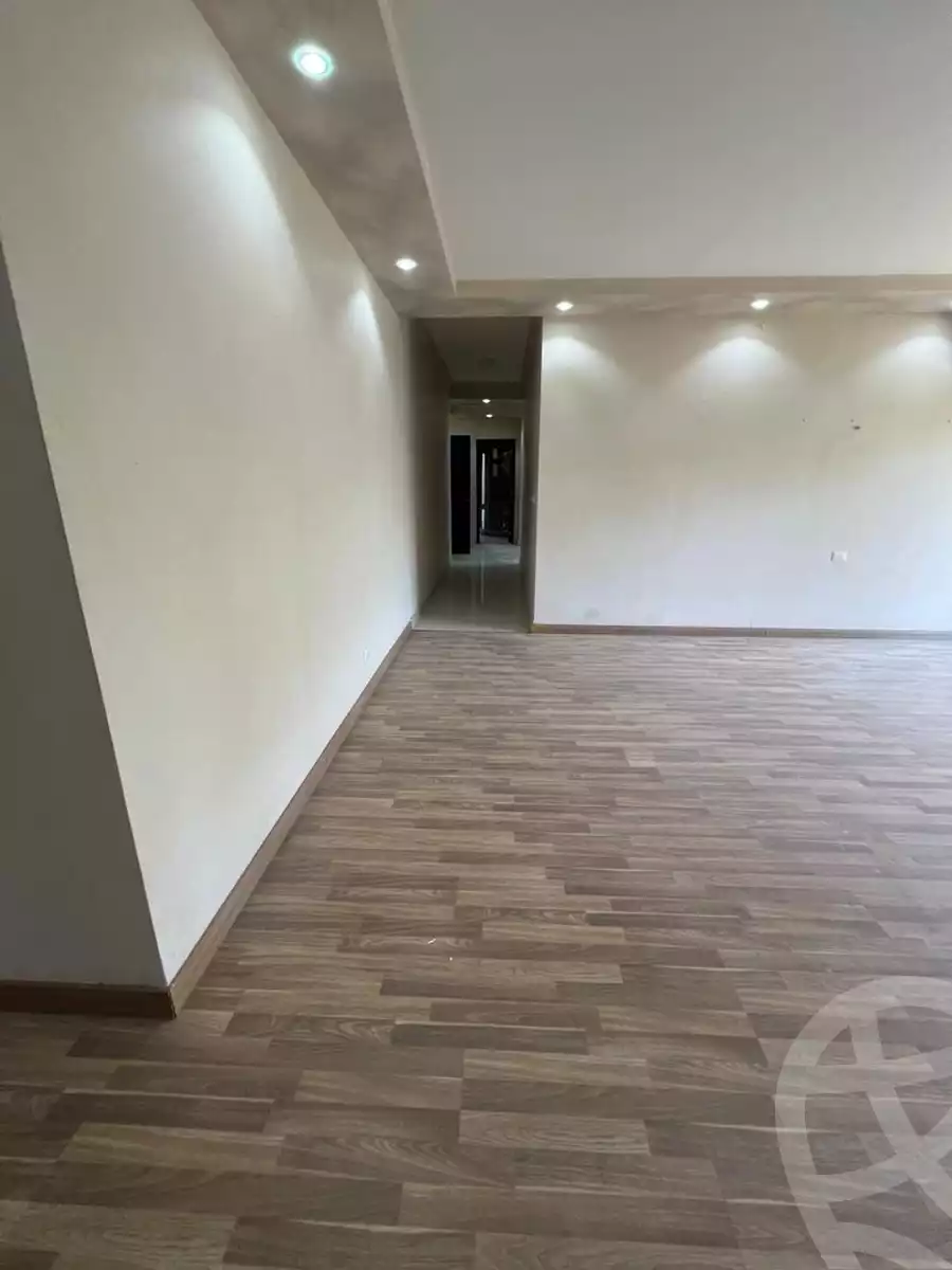 https://aqarmap.com.eg/en/listing/5575668-for-rent-cairo-el-sheikh-zayed-city-compounds-dh-drys