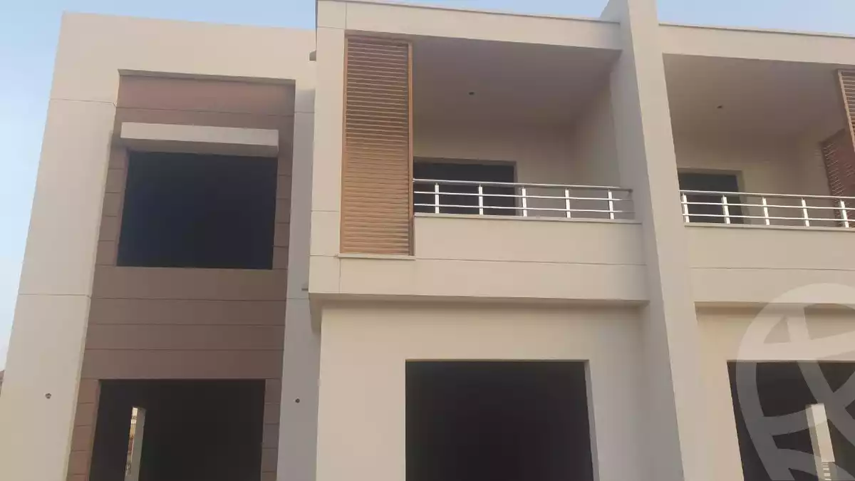https://aqarmap.com.eg/en/listing/5575708-for-sale-cairo-el-shorouk-compounds-fyfnz