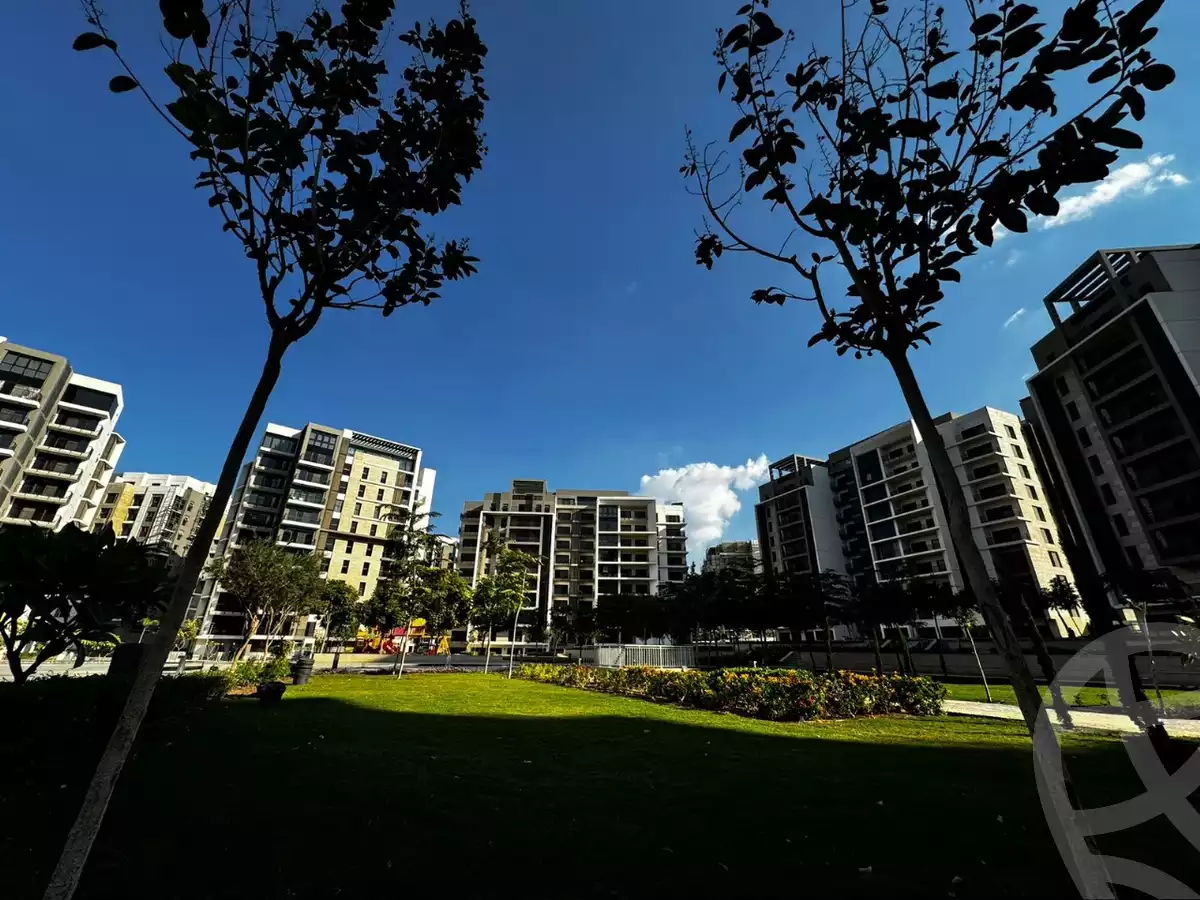 https://aqarmap.com.eg/en/listing/5575935-for-sale-cairo-el-sheikh-zayed-city-compounds-zyd-wr-llttwyr-park-towers-zed-el-sheikh-zayed-compound