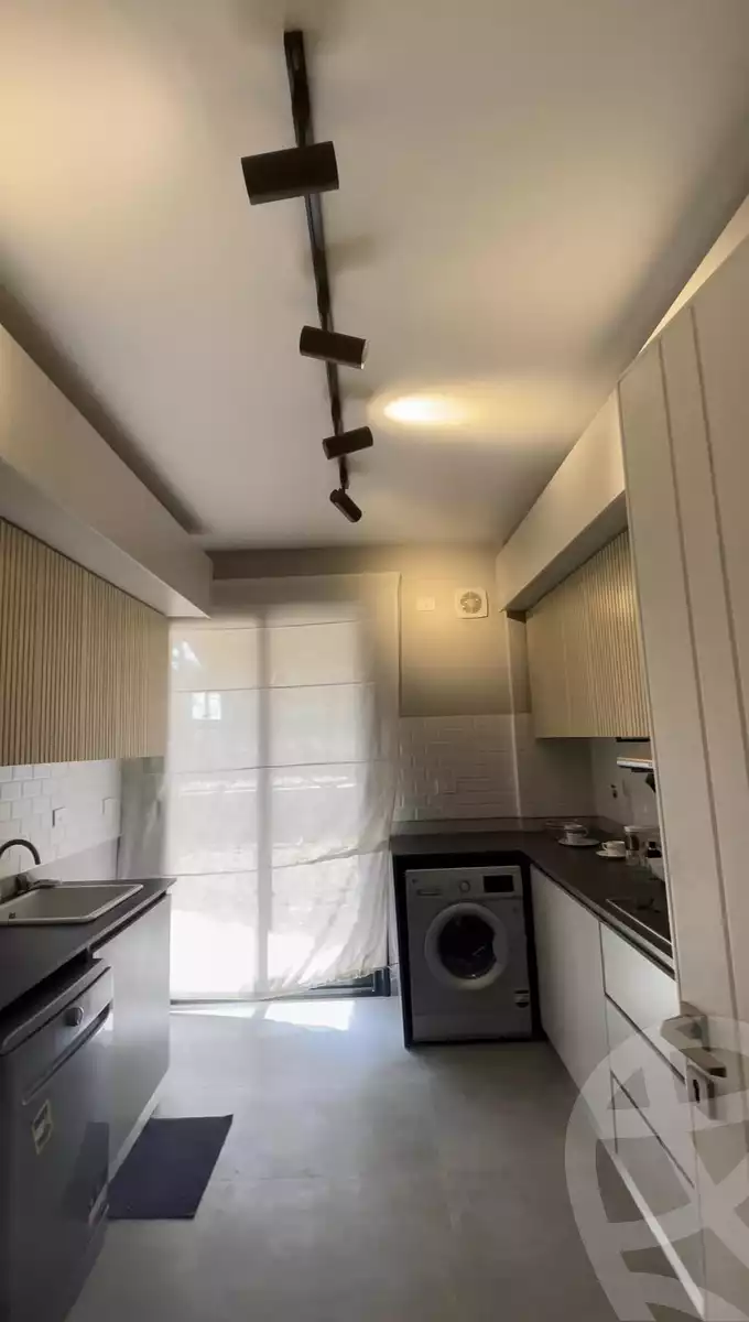 https://aqarmap.com.eg/ar/listing/5578786-for-sale-cairo-el-sheikh-zayed-city-compounds-kmbwnd-fyldj-wyst-dr-llttwyr