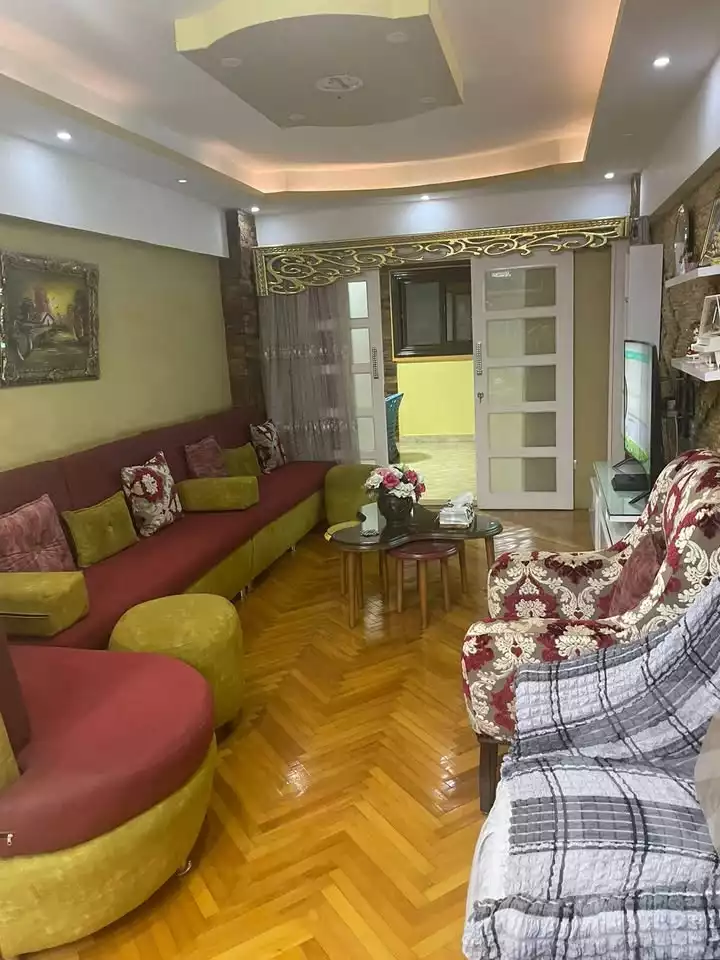 https://aqarmap.com.eg/ar/listing/5580567-for-sale-alexandria-bolekly-wnjdt