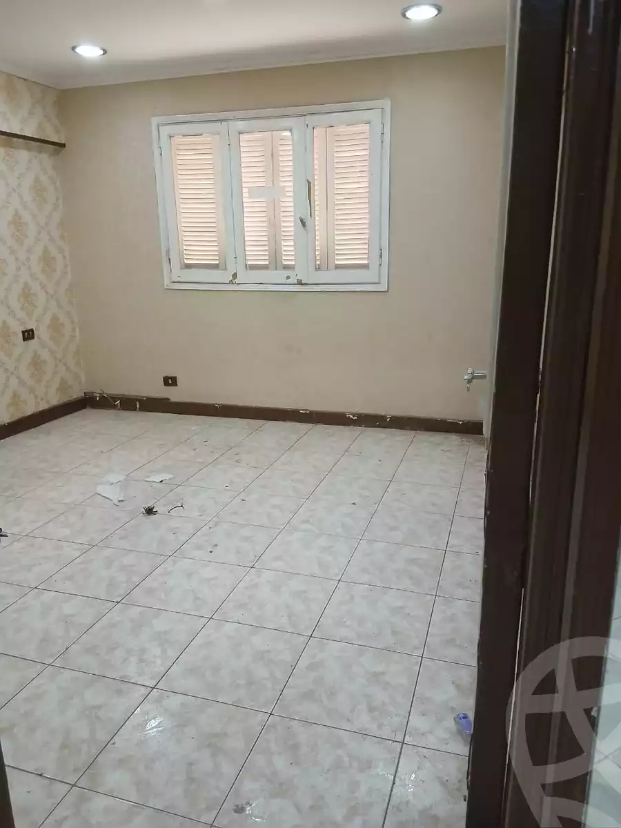 https://aqarmap.com.eg/en/listing/5586700-for-rent-cairo-downtown-abdeen-roushdy-basha-st
