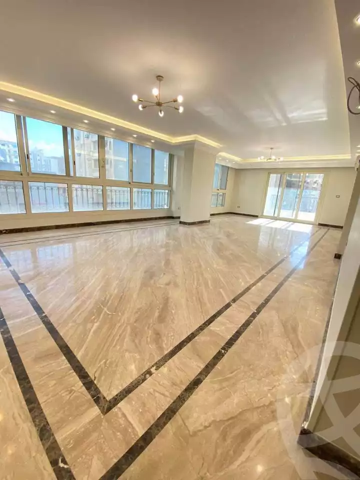 https://aqarmap.com.eg/ar/listing/5586988-for-rent-alexandria-sporting-abou-quer-st