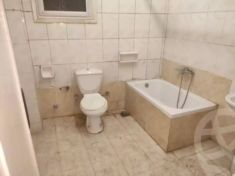 https://aqarmap.com.eg/ar/listing/5589826-for-rent-cairo-mokattam-lhdb-l-ly-diplomats-neighborhood